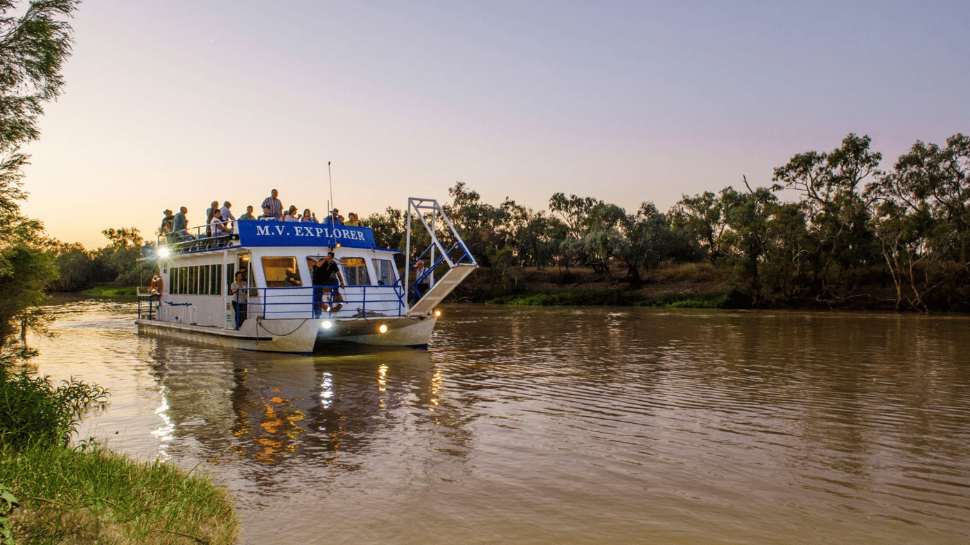 Sunset cruise, Longreach