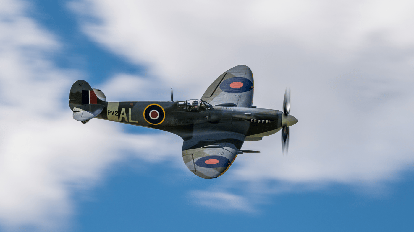 You'll be amazed by the pilots' amazing manoeuvres at the Warbirds over Wanaka Airshow