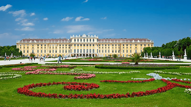 Vienna single traveller