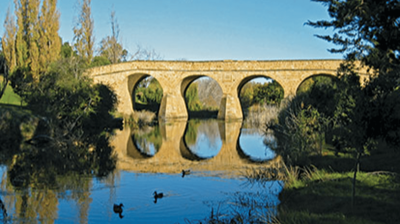 Enjoy the Georgian architecture of Richmond 