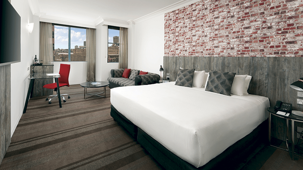 Guest room, Rydges Sydney Central Hotel