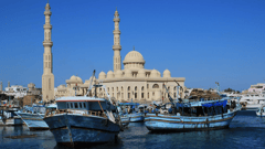 Spend the night in Hurghada on the Red Sea coastline