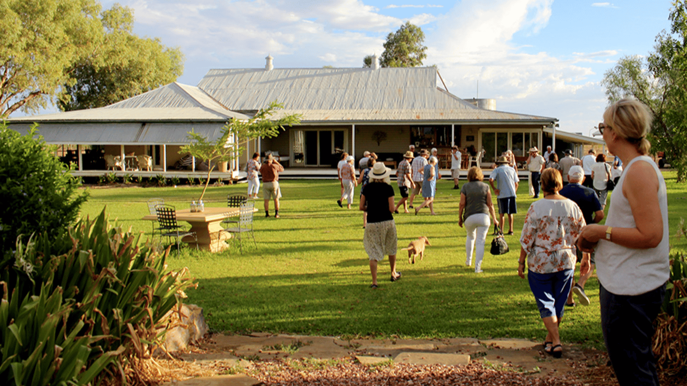 Experience the warm hospitality of local graziers with a visit to Camden Park Station