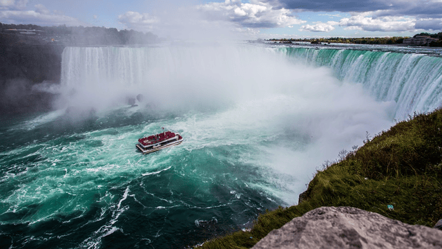 Discover Eastern Canada & Niagara Falls