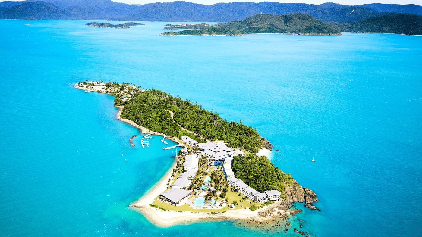 The beating heart of Daydream Island is their eco-friendly and educational Living Reef – wrapping over 200m around the central building and holding an impressive 1.5 million litres of water.  