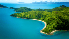 Explore the Whitsunday Islands from your Airlie Beach base