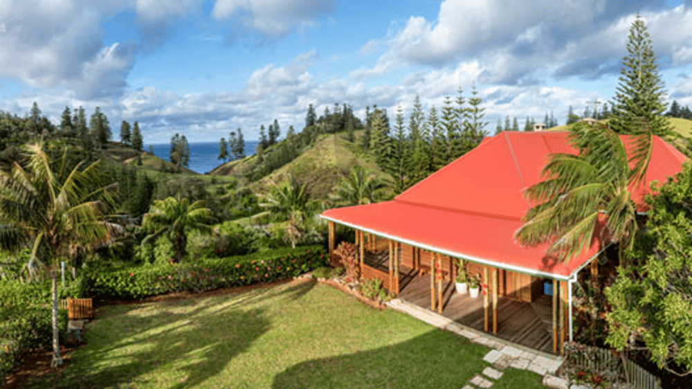 Island Elegance on Nature’s Edge