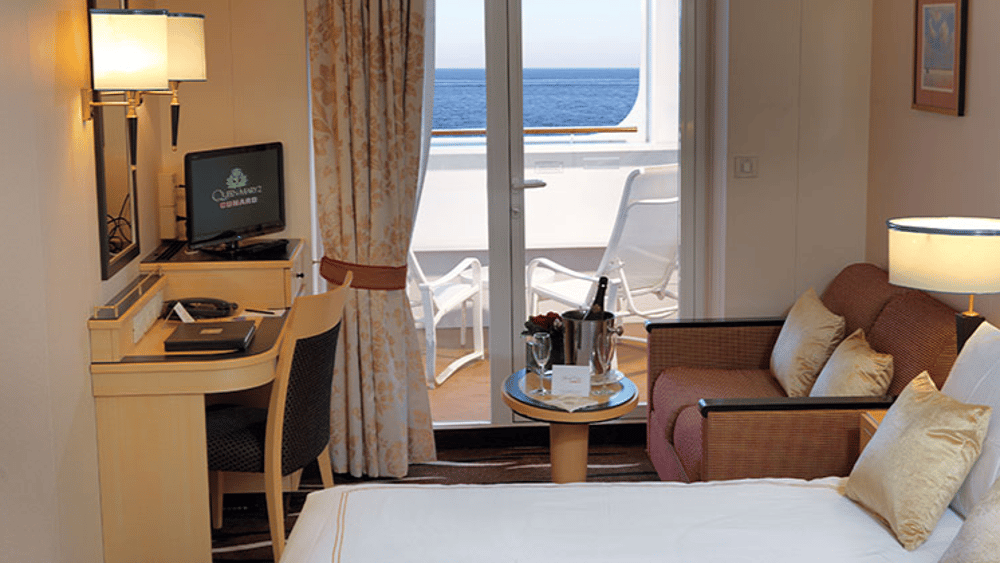 QM2 balcony