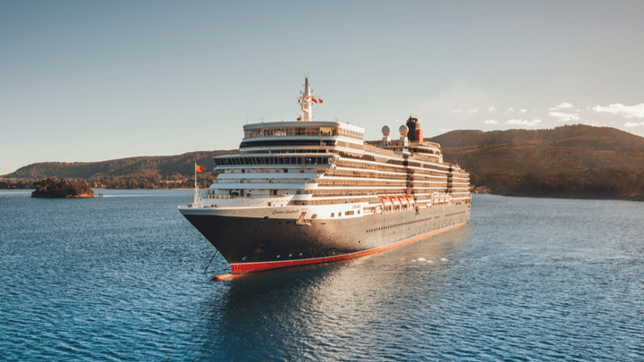 Cruise the Queen Elizabeth return to Tasmania (departing Sydney in Jan '23 or Melbourne in Dec '22)