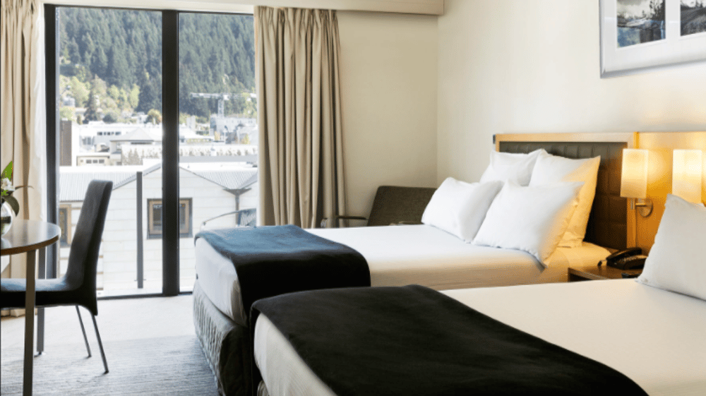 Standard Room with 2 Double Beds, Novotel Queenstown 