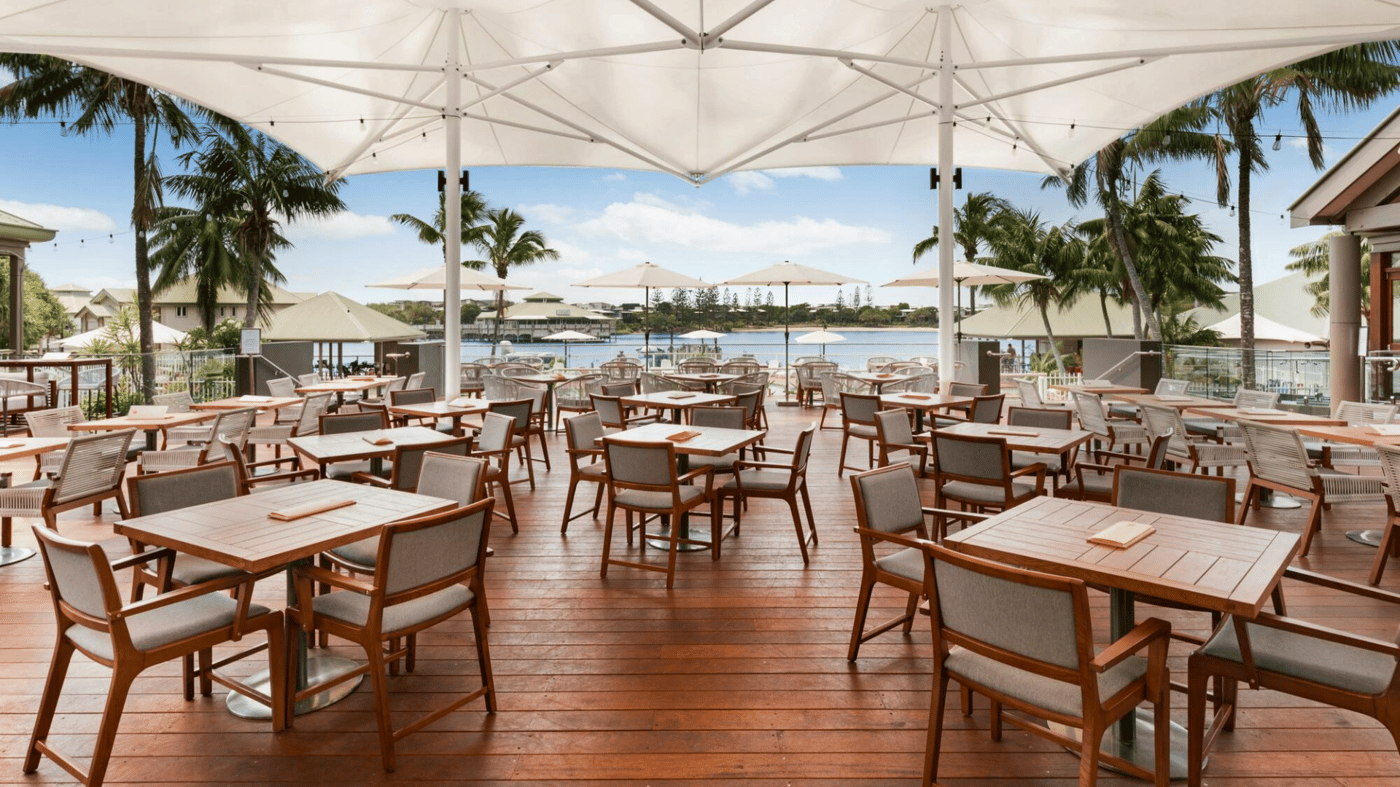 Lakeside dining