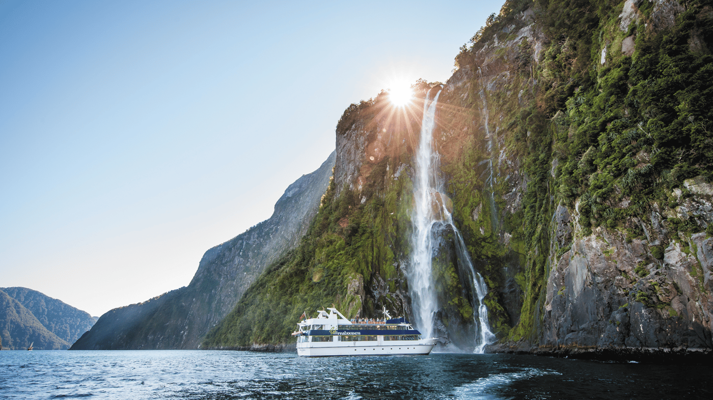 See the spectacular Bowen Falls and towering Mitre Peak as you cruise through this magnificent fiord.
