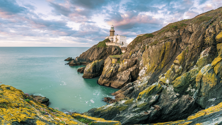Tour the best of Ireland over eight amazing days