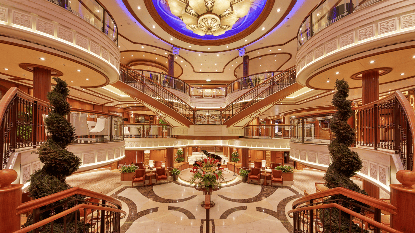 Grand Lobby of the Queen Elizabeth 