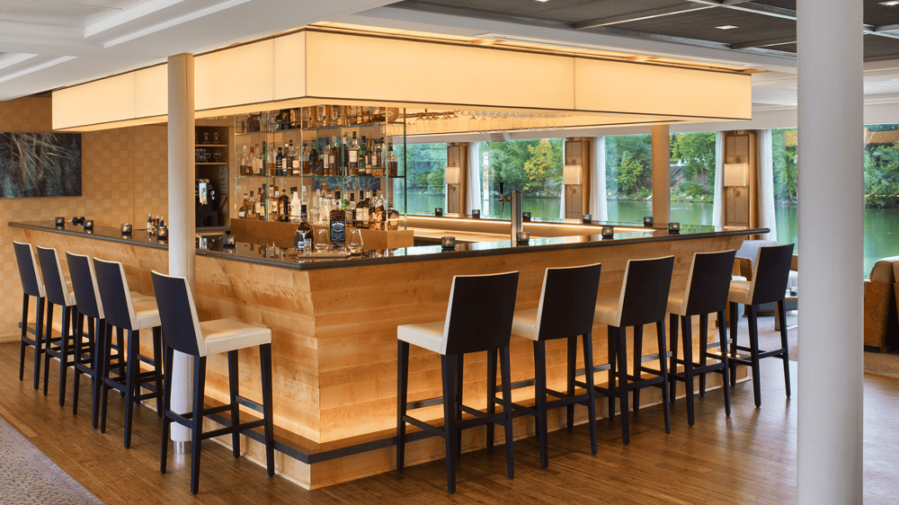 Lounge Bar