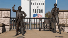Lincoln Douglas Square