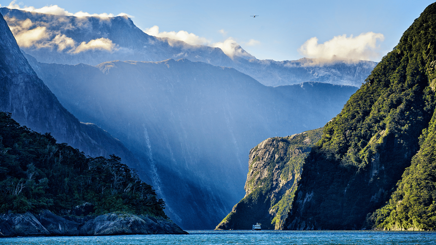 This package includes a majestic cruise of Milford Sound 