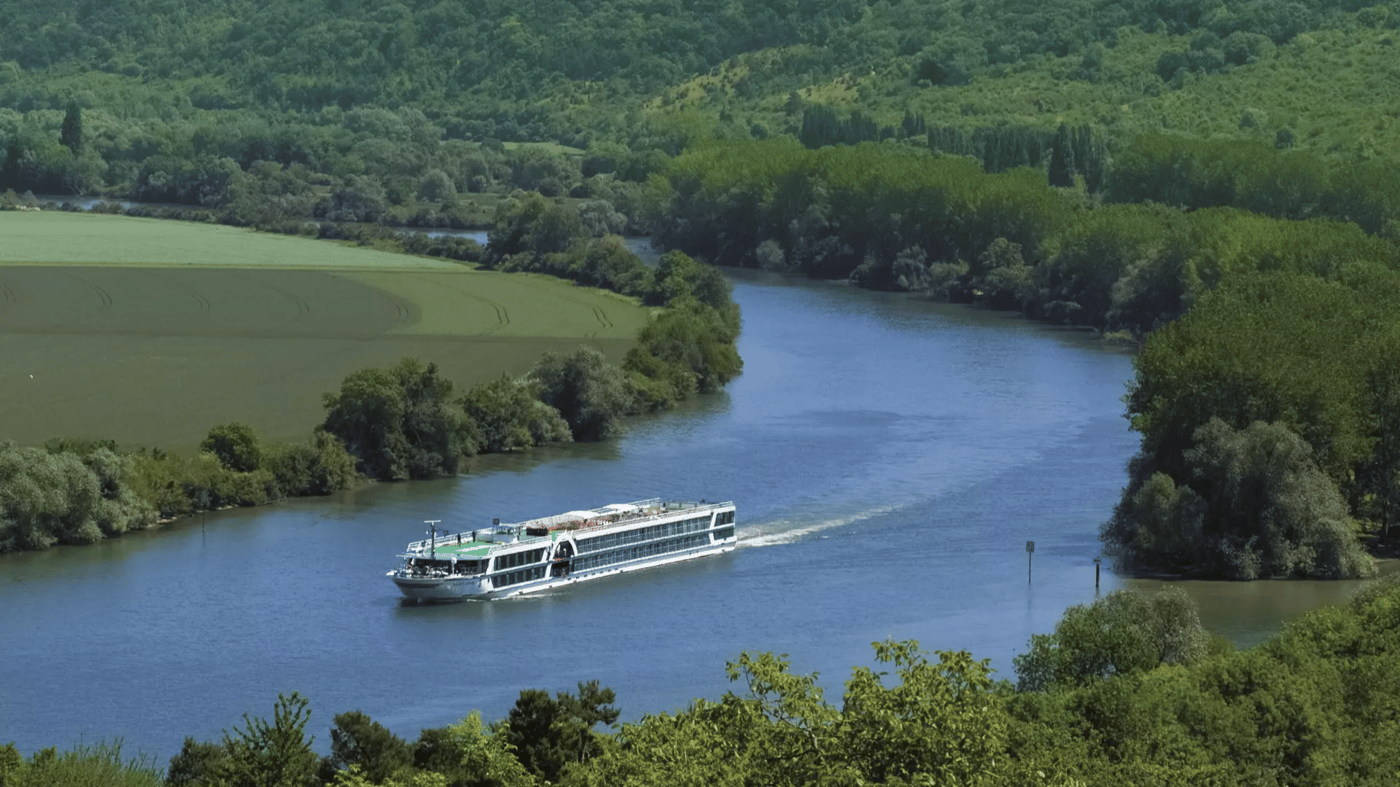 Cruise in all-inclusive luxury on the Amadeus Diamond