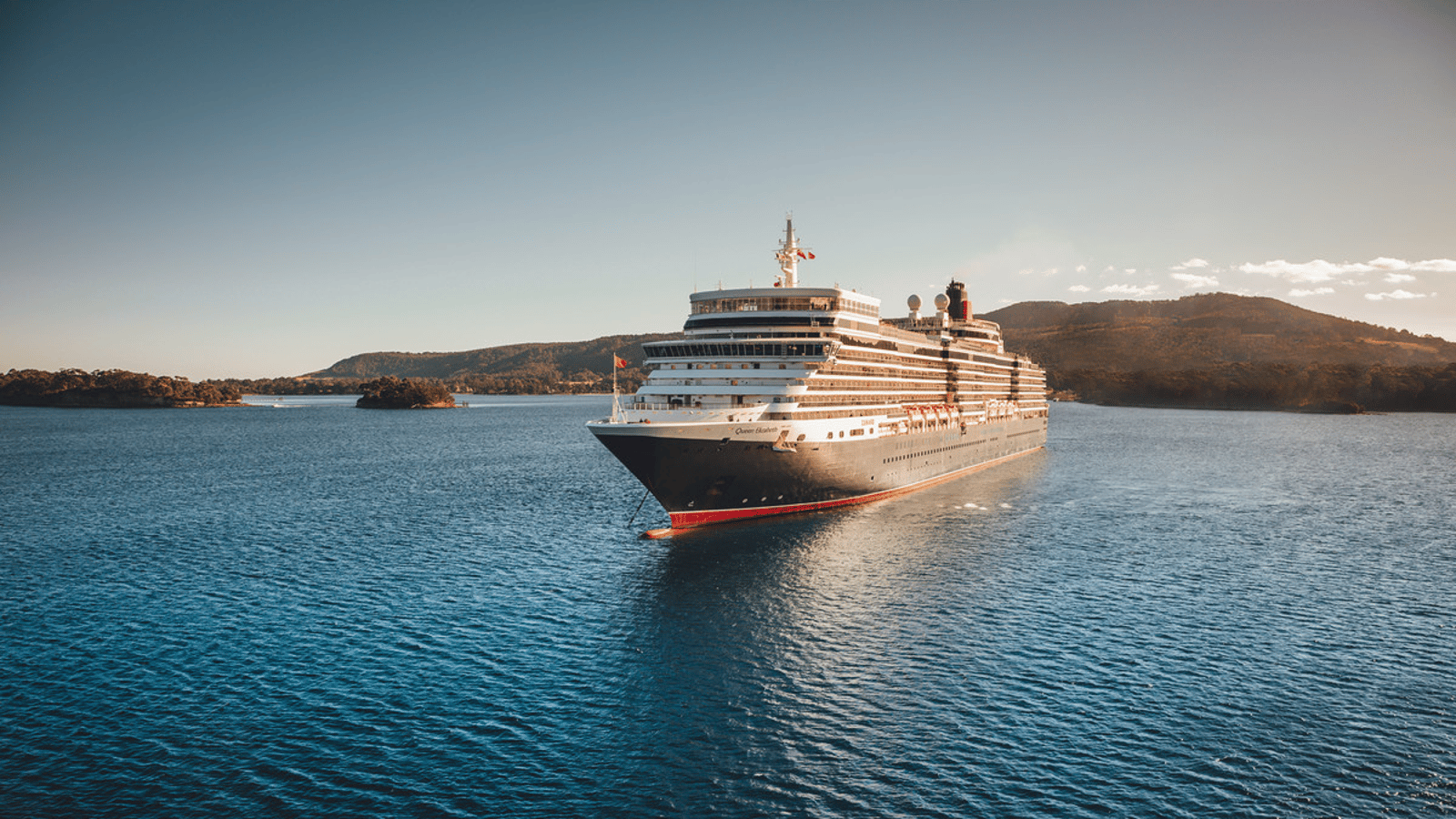 Cruise SydneyTasmania return on the Queen Elizabeth (5 Jan 2025