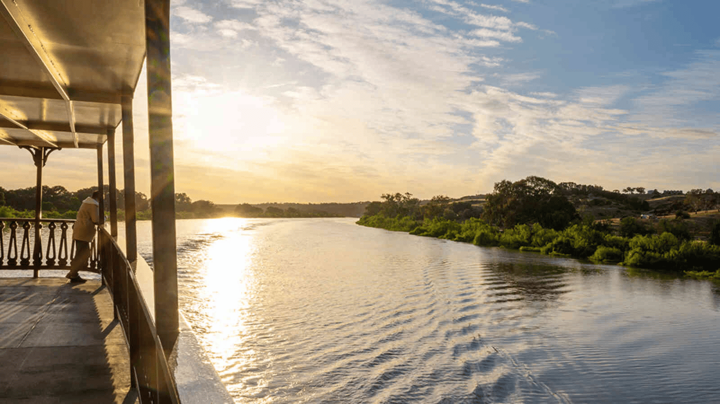 Enjoy the scenery as you travel the Murray River