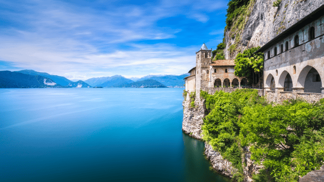 Alpine Lakes & Scenic Trains of Switzerland & Italy