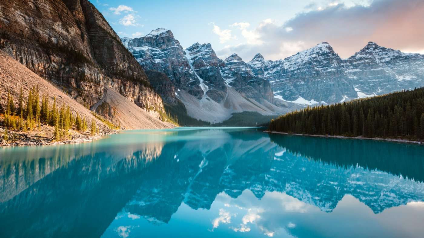 Moraine Lake Banff National Park 