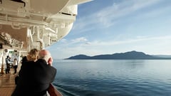 Scenic cruising Stephens Passage