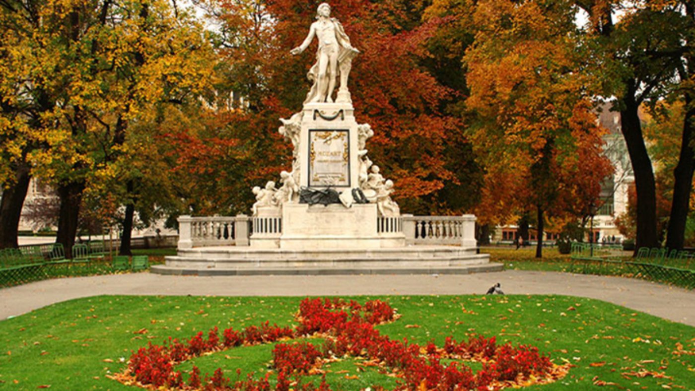 Vienna - Mozart Statue 