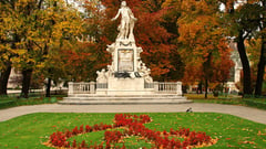 Vienna - Mozart Statue 