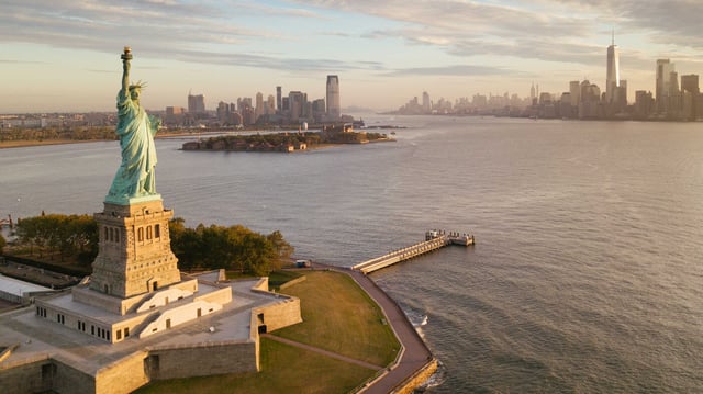 Cruising at Westbound Transatlantic Crossing (Jan 2027)