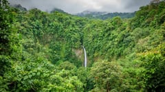 Costa Rica - La Fortuna de San Carlos Waterfall 