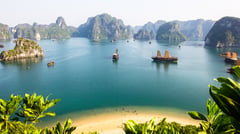  Halong Bay - Vietnam 