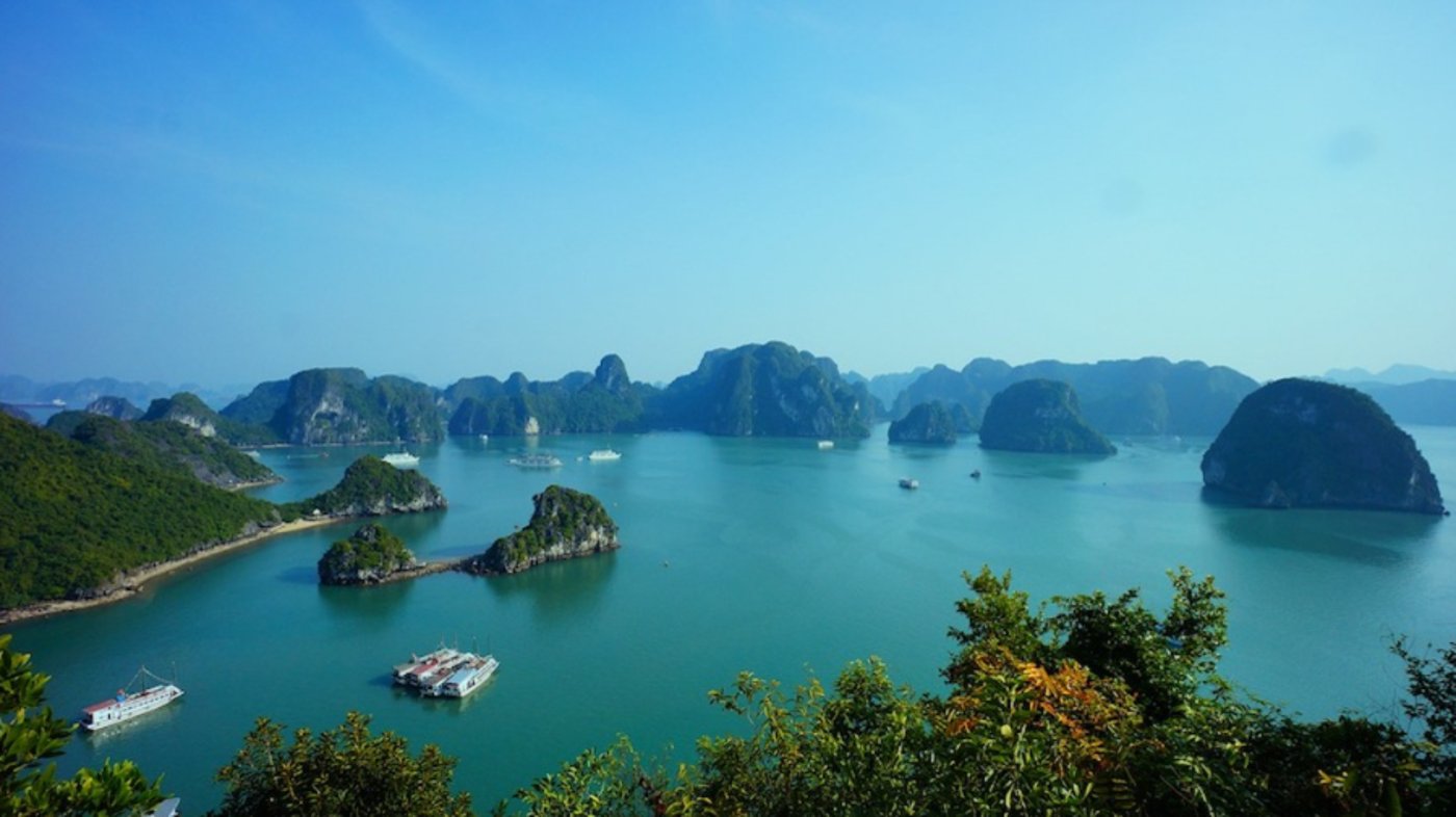  Halong Bay, Vietnam
