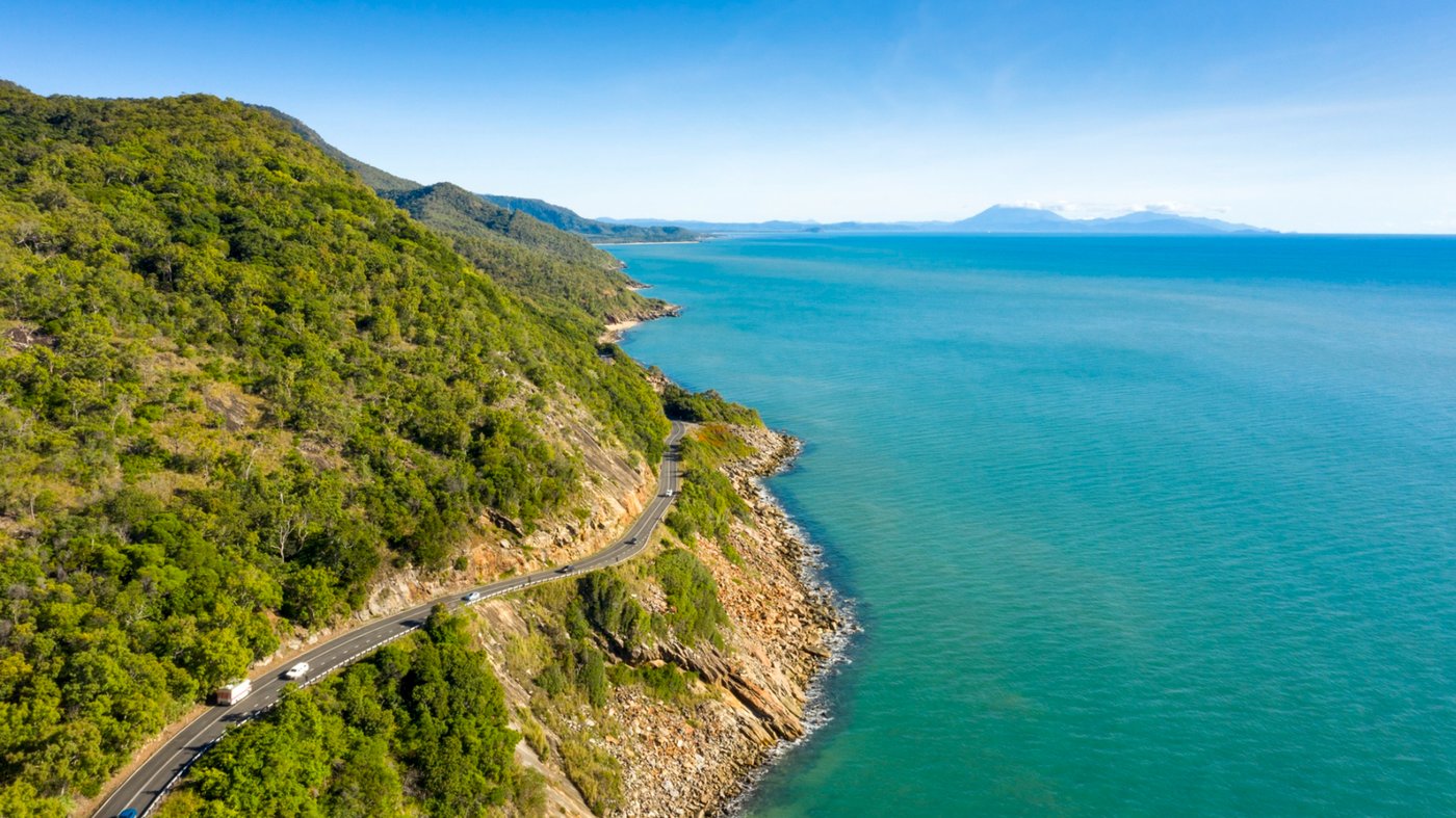 Great Barrier Reef Drive - Cairns to Port Douglas