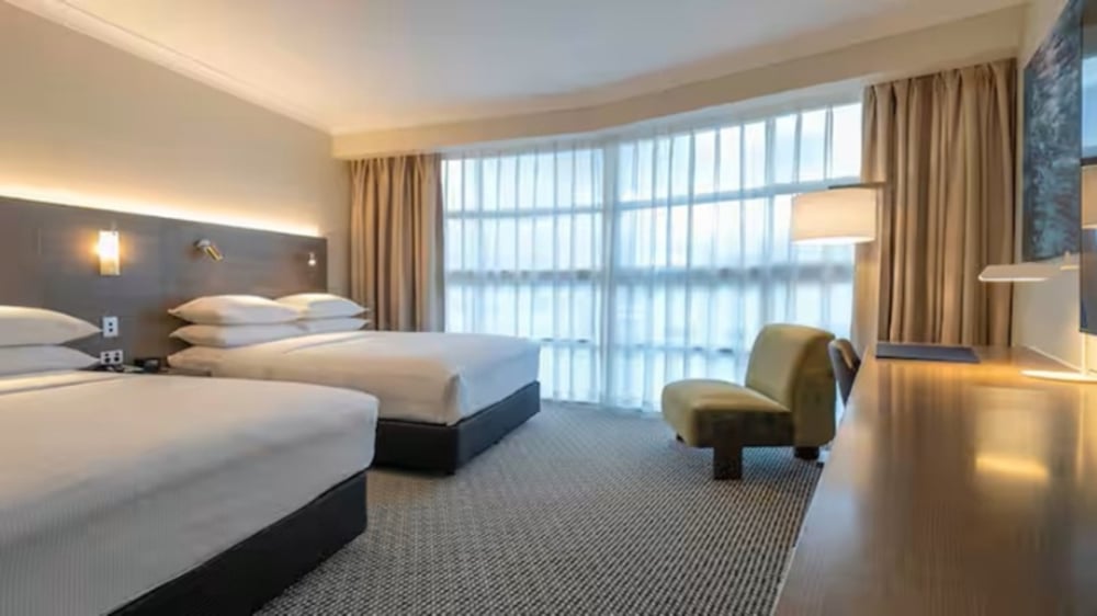 Guest Room - Doubletree by Hilton Cairns