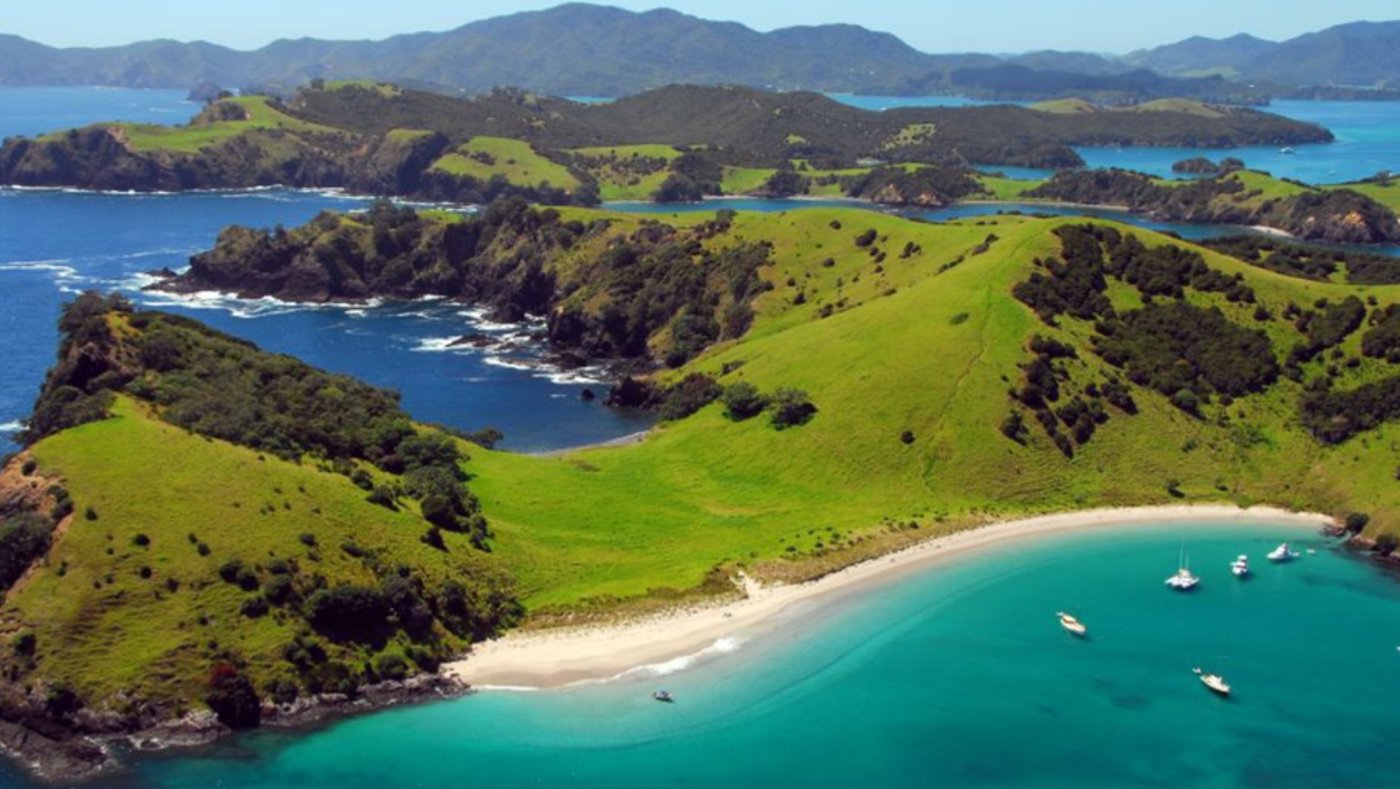 Bay Of Islands, New Zealand - Waewaetorea Passage 