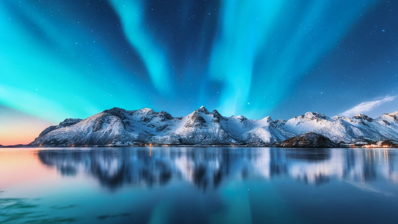 Northern Lights & Scenic Norway Rail & Sail