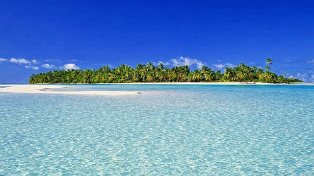 Twin-Island Escape to the Cook Islands
