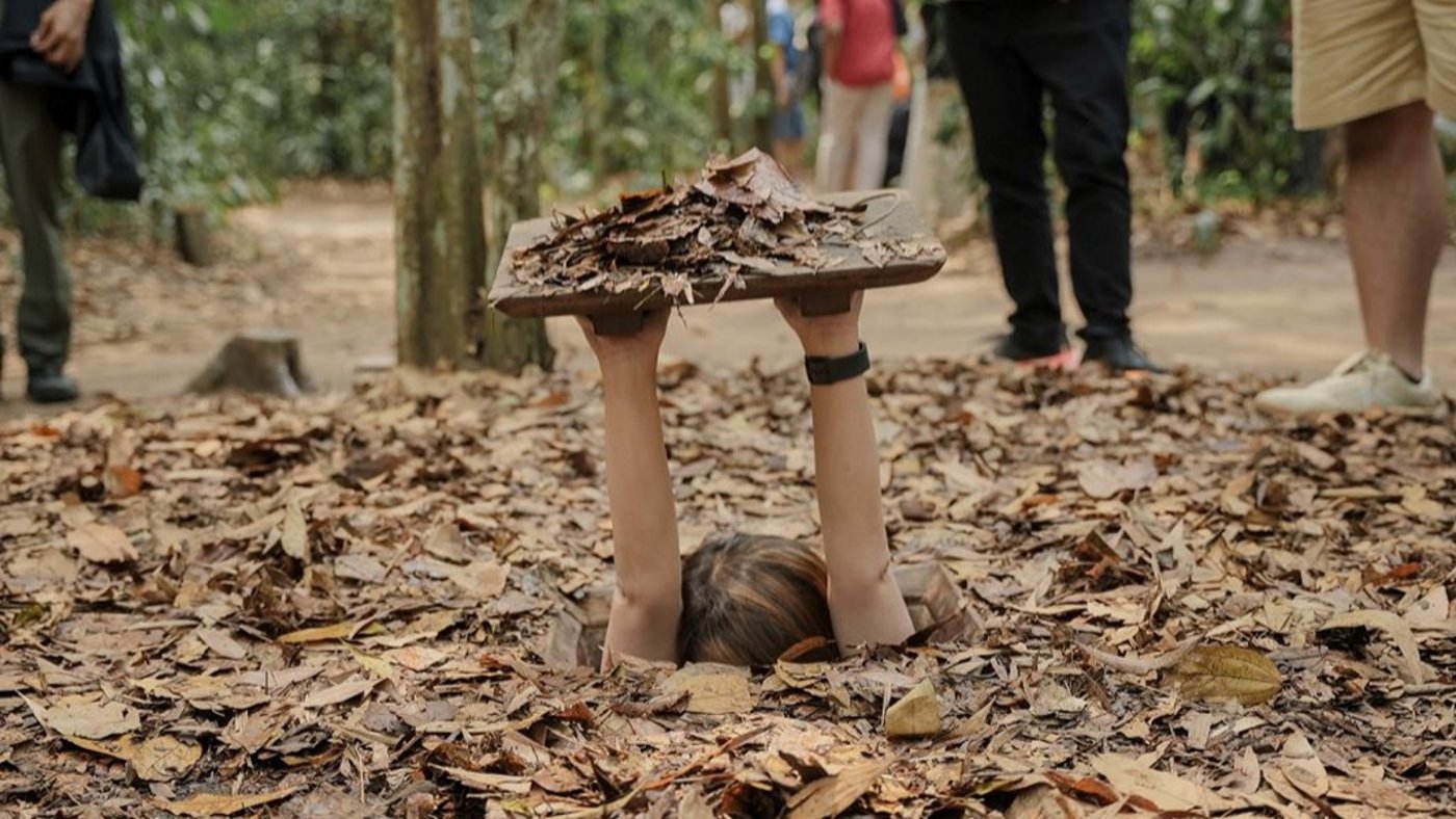 Explore the Cu Chi tunnels