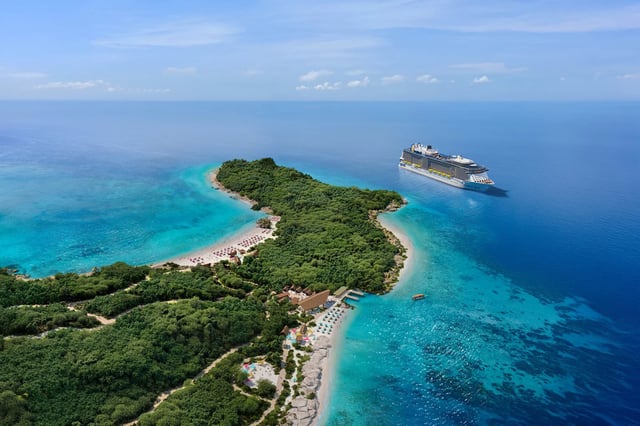 South Pacific Escape & Royal Beach Club Lelepa